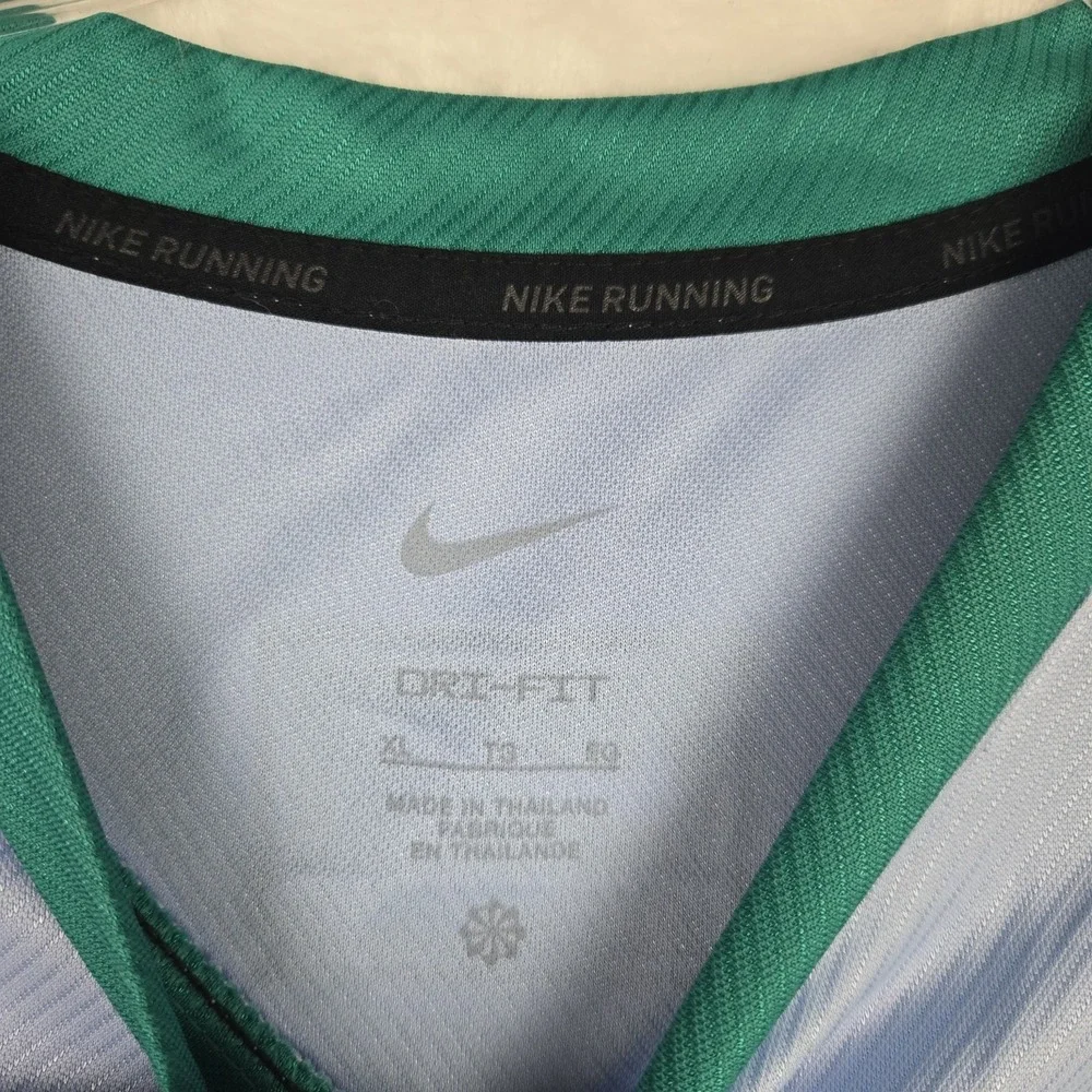 NIke Women's Running Dri Fit Light Blue Green Jersey Size XL‎